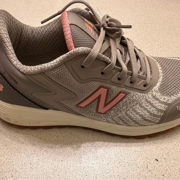 New Balance Pink work Size 7 - Picture 3 of 4